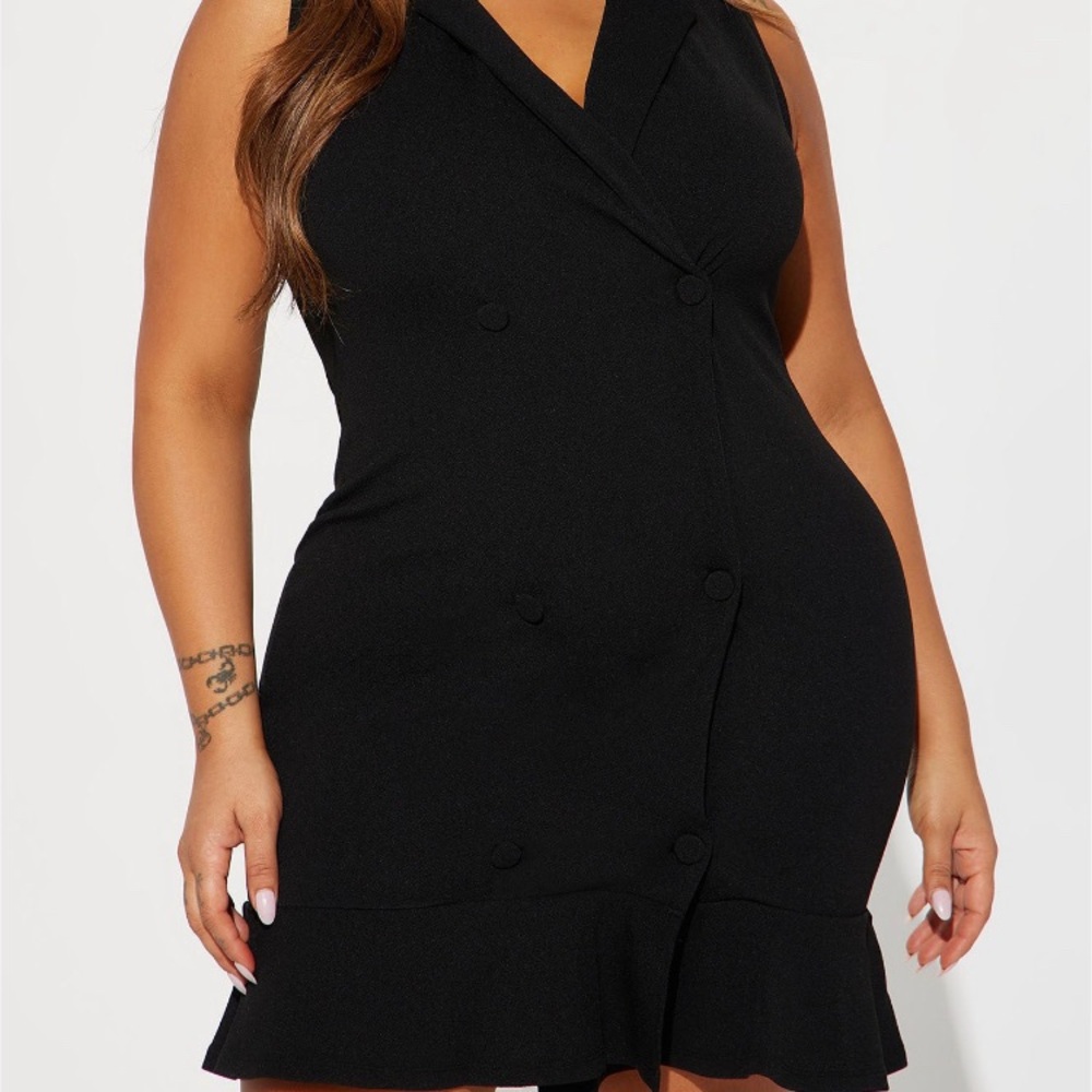 Elegant Black Sleeveless Dress